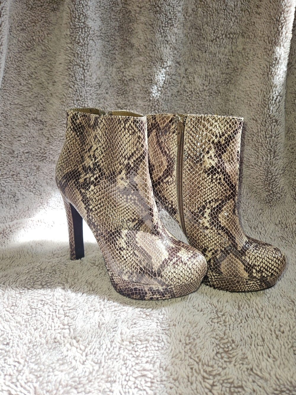 Mossimo Snakeskin Platform Ankle Booties Brown Tan Stiletto Heel Womens 8 NWOT